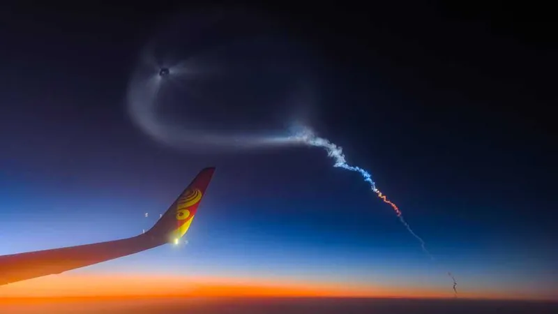 China lanza dos grupos de satélites de detección remota desde Jiuquan
