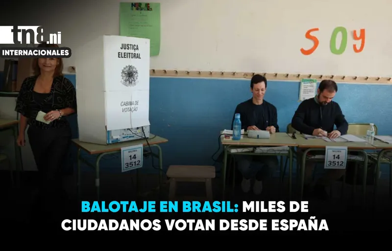 Brasileños residentes en España acuden a votar en el balotaje presidencial de Brasil