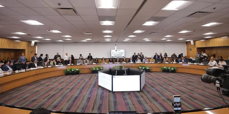 Diputados aprueban en comisiones límites a deducciones y pérdidas fiscales