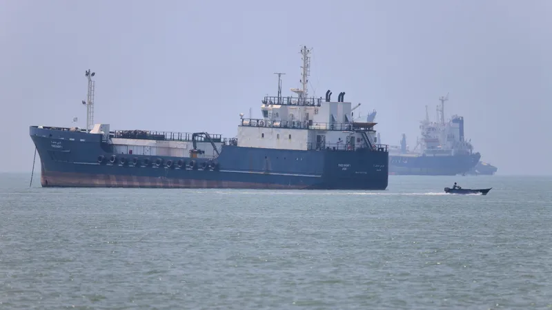 Los Estados del Golfo se encuentran en una encrucijada por el futuro del estrecho de Ormuz, según un medio