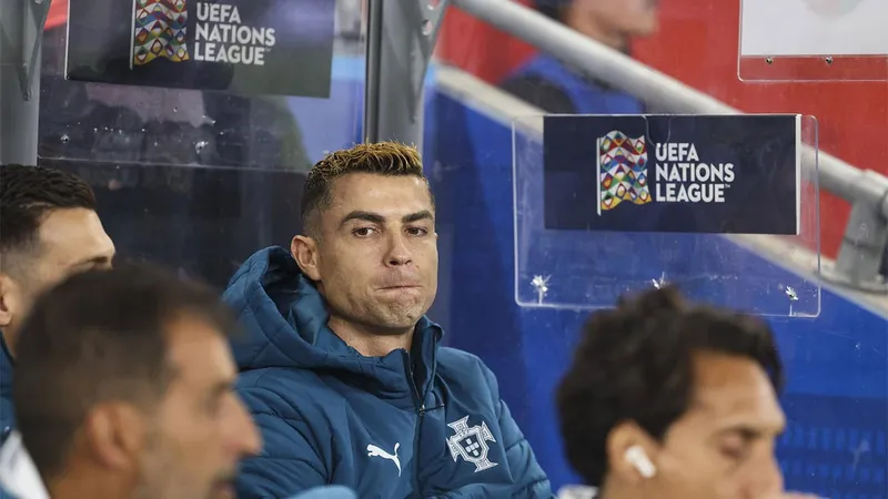 A Cristiano Ronaldo le prometieron minutos y no le cumplieron