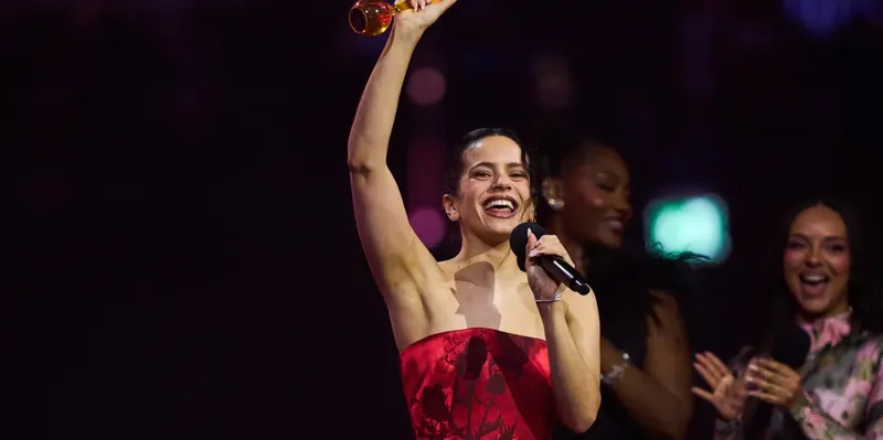 Rosalía rompe el silencio y pide perdón a sus fans argentinos