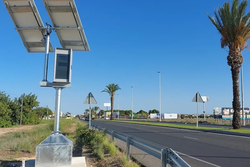 El Supremo y la DGT lo confirmaron hace tiempo: los radares móviles no pueden sancionarte si circulas sin exceder un límite específico