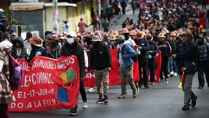 La fuerza campesina se lanza a las calles de Bolivia contra el “segundo plan Cóndor” de EE.UU