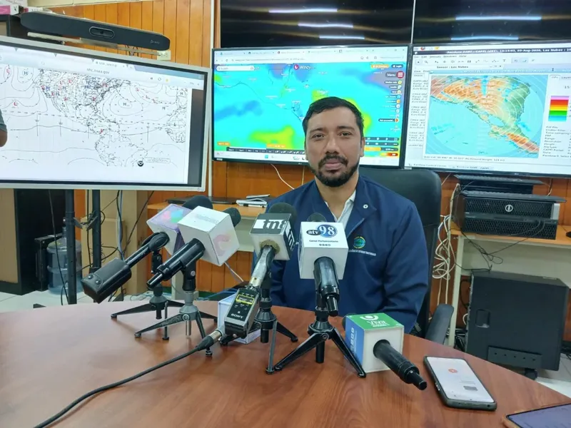 Lluvias débiles y moderadas marcarán el paso de una onda tropical por Nicaragua