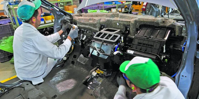 México debe diversificar su producción para no depender sólo de algunas industrias