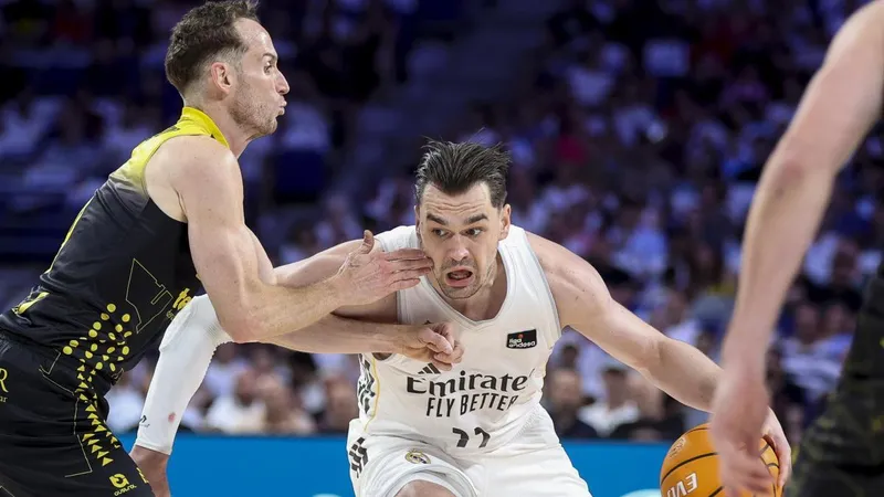 95-107: El Tenerife planta su bandera en Madrid y da la campanada en los playoff