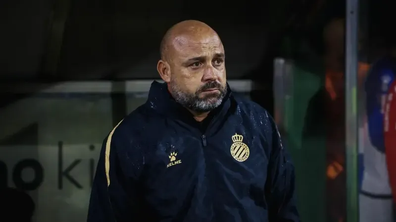 ¡Manolo González, cesado!