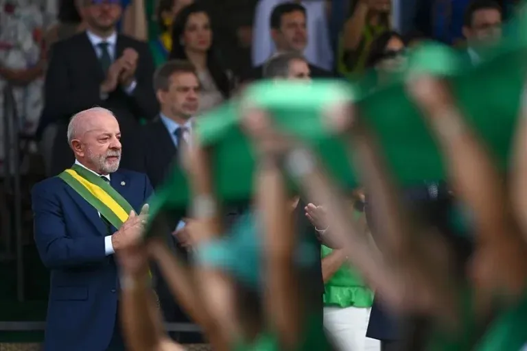 Lula llama a jornada nacional de movilización popular cercana a los comicios