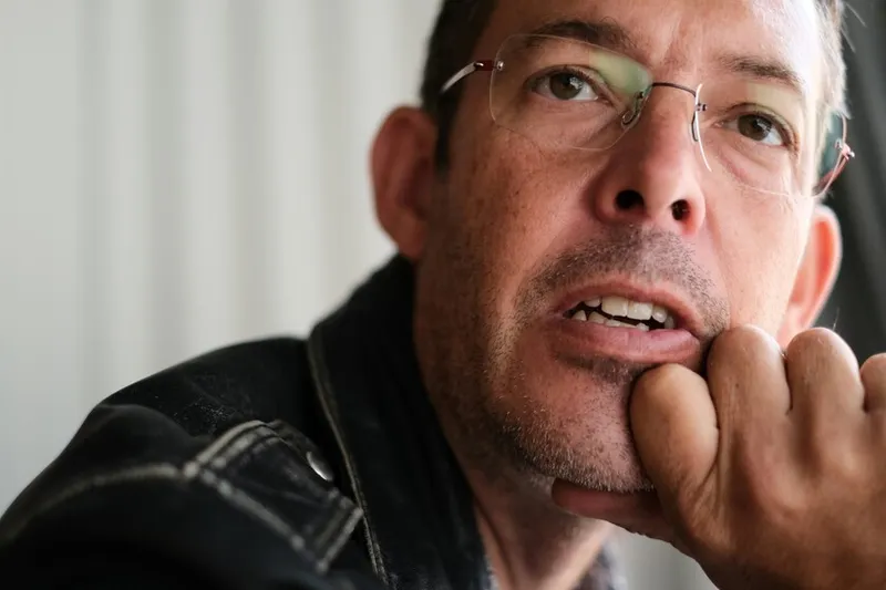 Un ingeniero y constructor habla alto y claro: “Es mejor tener un piso de 45 metros cuadrados sin parquet ni aire acondicionado que no tener nada”