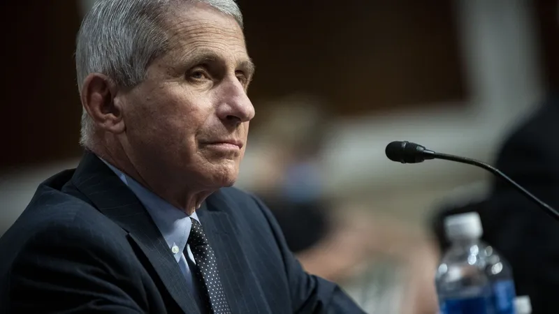 Comité del Senado de EEUU declara en desacato a Anthony Fauci
