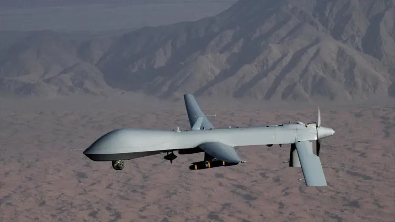 Irán derriba dron agresor MQ-1 de EEUU sobre sus aguas territoriales