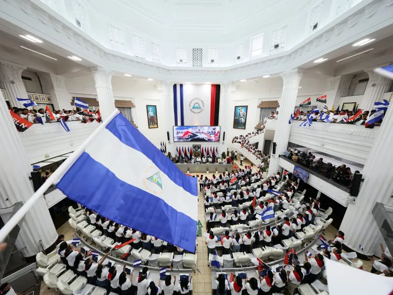 Compañera Rosario reitera que reformas constitucionales son soberanas y democráticas para resguardar la paz