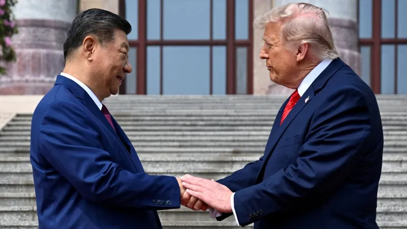 EE.UU planea golpe arancelario a China previo a cumbre entre Trump y Xi
