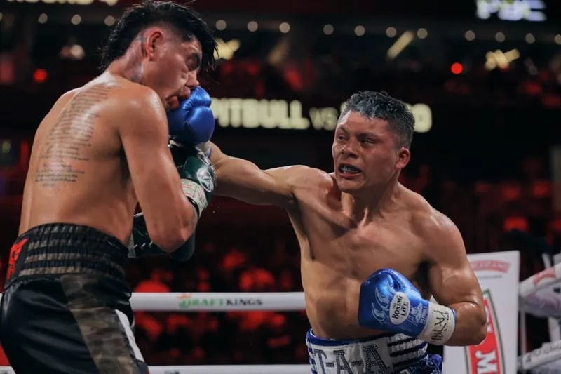 ¿Quién es Nestor Bravo, el próximo rival de Isaac 'Pitbull' Cruz?