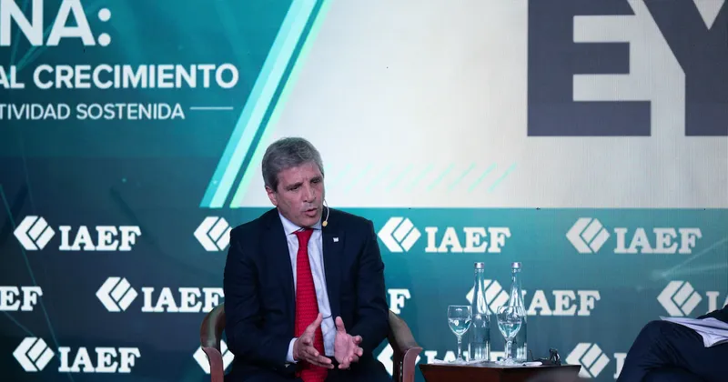 Caputo anticipa baja de impuestos y trabaja para sumar más municiones de cara a 2027