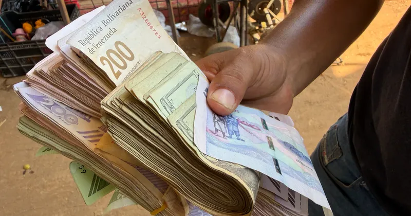 Los “trueques” de divisas en Las Pulgas: así se fija la tasa de cambio en Maracaibo, Venezuela