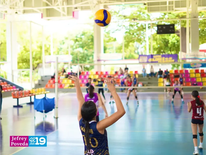 Preselección Nacional de Voleibol Femenino U15 se prepara para competir en los Juegos Centroamericanos 2026
