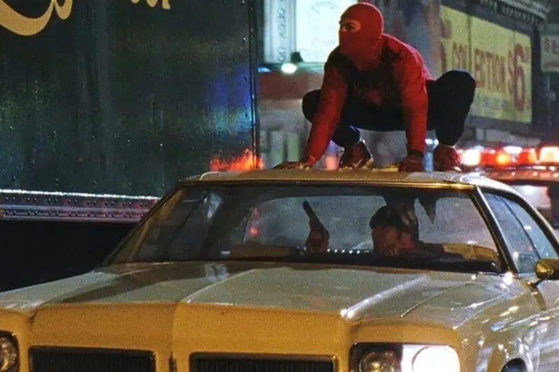 El coche que conduce el tío Ben del Spider-Man de Sam Raimi ha estado en más universos que muchos personajes de Marvel