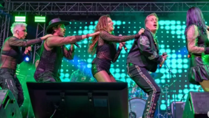 Tunden a integrantes de Kabah, Garibaldi y JNS por sus bailes en conciertos: “No se les puede pedir más”