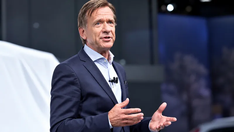 El CEO de Volvo pide trabajar más horas en Europa: "¿Podemos seguir permitiéndonos estas condiciones laborales? No"