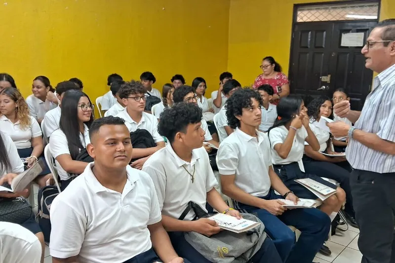 Teleclases fortalecen aprendizaje de estudiantes