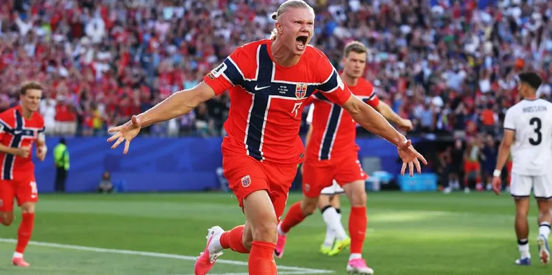 Noruega impone autoridad y supera 4-1 a Irak con doblete de Haaland