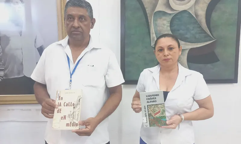 Inauguran exposición de libros y revistas por la autonomía del Caribe