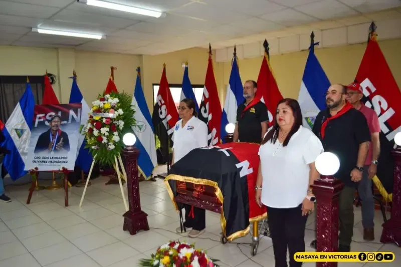 Homenajean al héroe Edis Leonardo Olivares