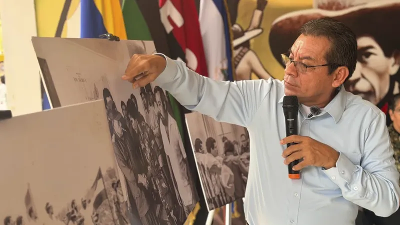Exposición fotográfica en Universidad BICU Bilwi honra el impacto histórico del Acuerdo de Paz de Yulu