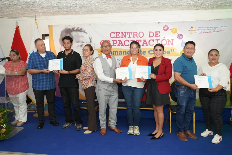 Más de 550 servidores públicos fortalecen sus conocimientos en educación inclusiva