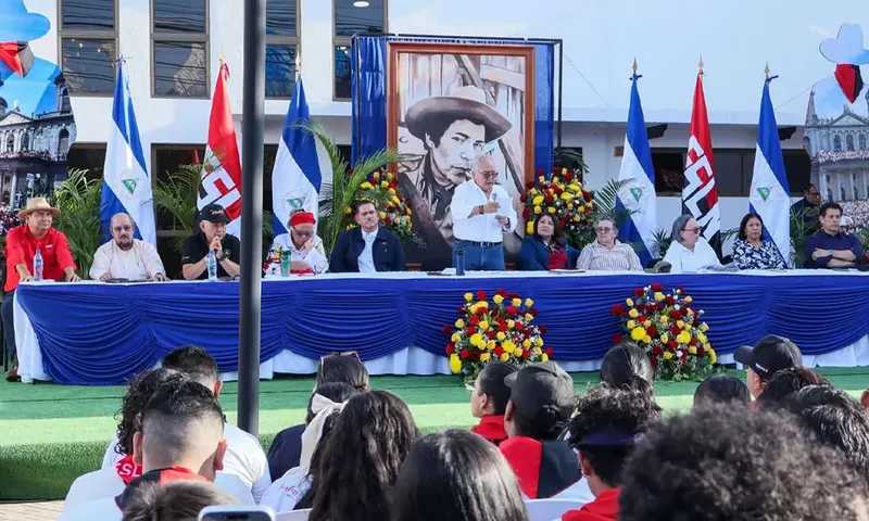 Familias nicaragüenses impulsan la consulta constitucional “Hay Patria”