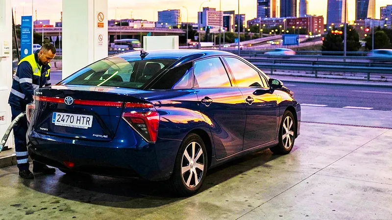 Paradójicamente, el sistema híbrido de Toyota ha mostrado una gran fiabilidad, pero es un coche eléctrico el más barato de mantener