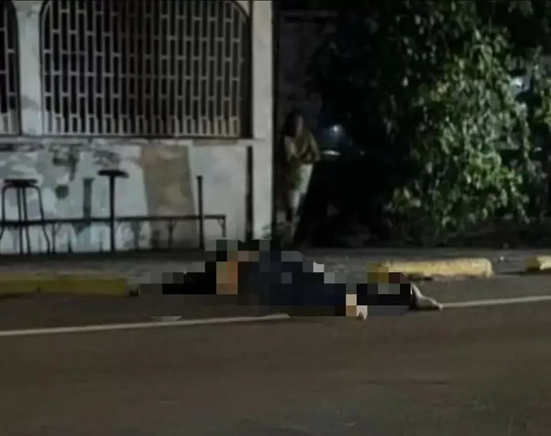 Peatón muere atropellado en bypass de León; conductor huye