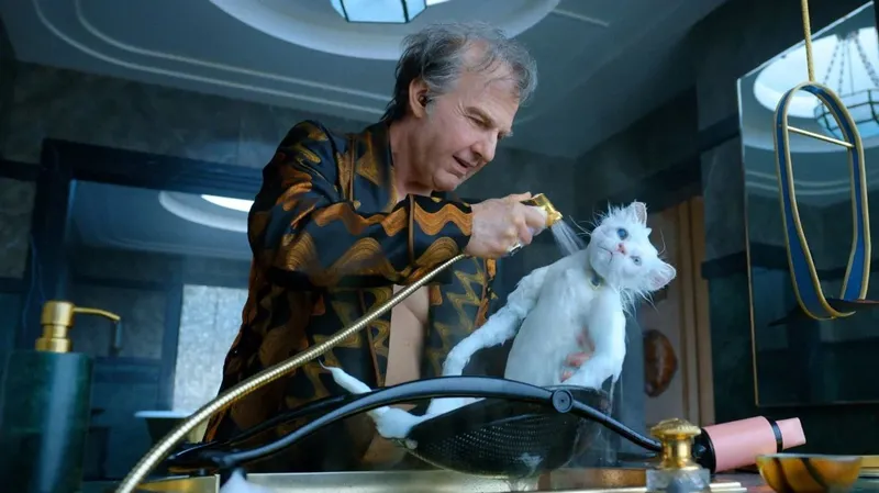 El mayor giro de 'Digger' es también el protagonista de un agujero de guion que ni Tom Cruise podría tapar