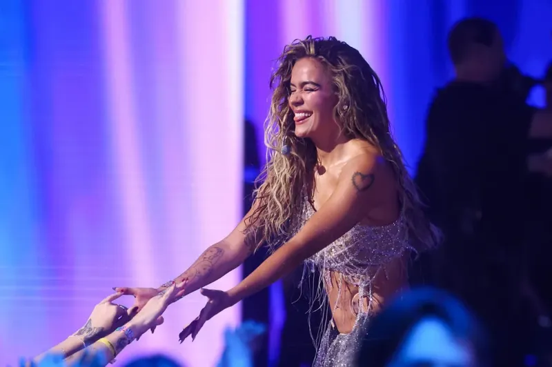 Karol G recibirá estrella en el Paseo de la Fama de Hollywood: Lista completa de homenajeados para 2026-27