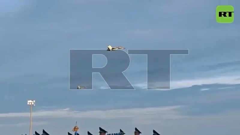 VIDEO: El avión de Putin aterriza en Kazajistán escoltado por cazas