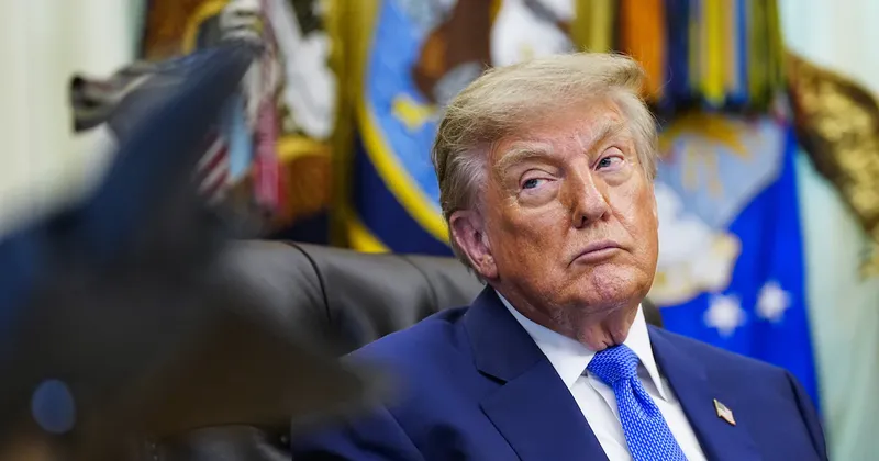 Trump anuncia una guerra económica “sin precedentes” contra Irán