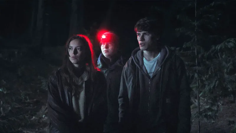 Farsante aterriza el martes en Disney+: la nueva serie de misterio que puede convertirse en una de las sorpresas del mes