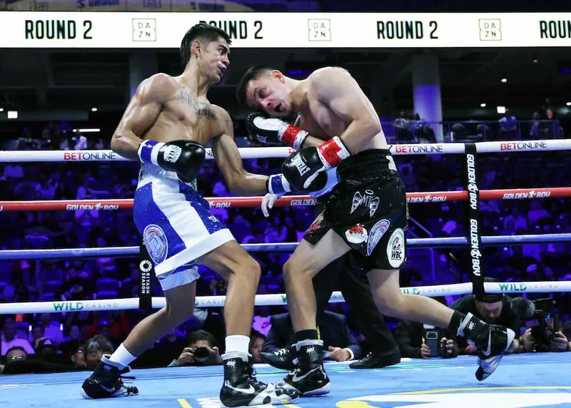 Sergio Mendoza, campeón AMB y CMB tras imponerse a Ricardo Sandoval