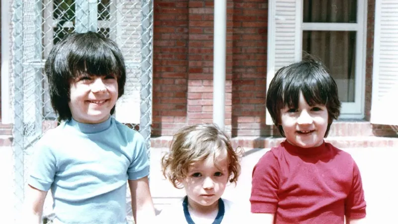 'Abandonados', uno de los documentales más emotivos que he visto en mi vida: "No era luchar contra el tiempo, sino contra la nada, que es peor"
