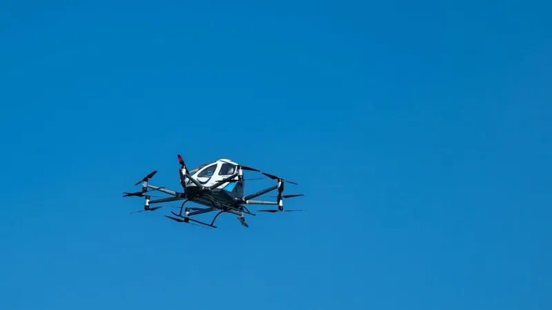 Los coches voladores no van a llenar el cielo como en las películas: la verdadera revolución será una red de taxis eléctricos sobre las ciudades