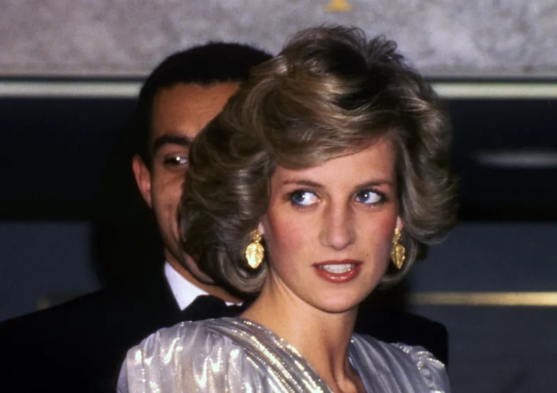 El icónico “vestido de la venganza” de la princesa Diana será subastado en Londres