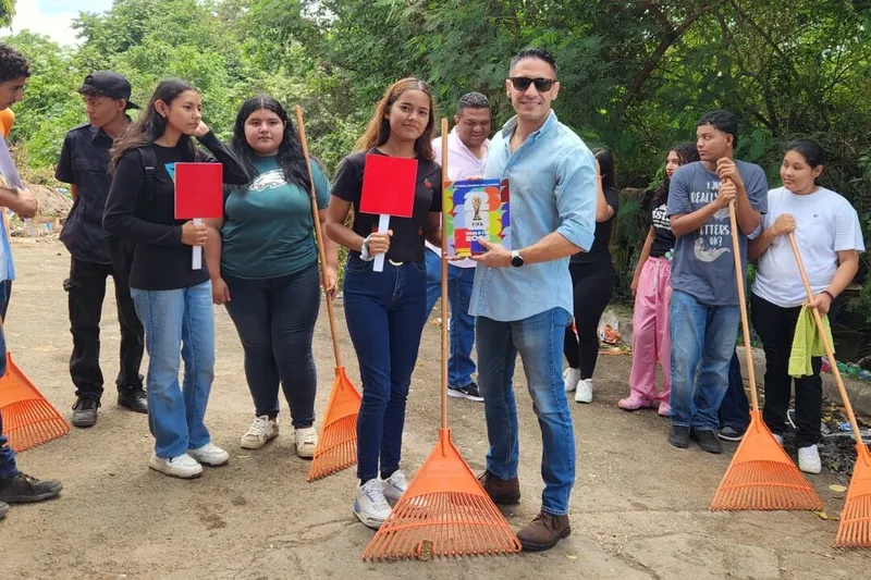 Alcaldía de Managua impulsa campaña de limpieza ambiental