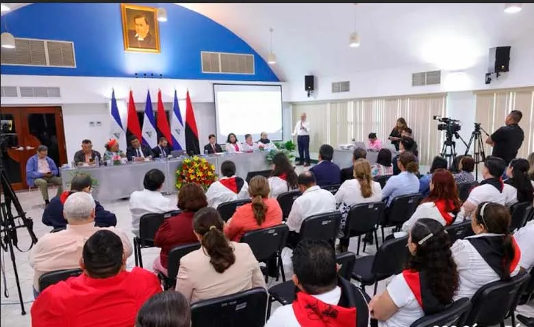 Diplomáticos nicaragüenses respaldan reformas con dignidad patriótica