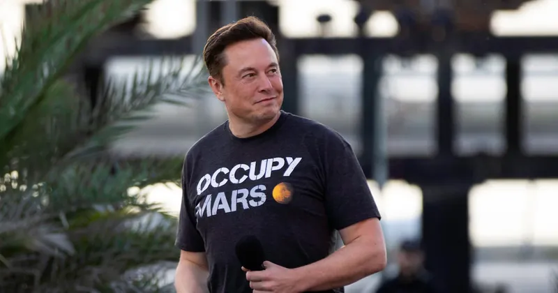 Elon Musk cautiva a los inversores en el gran evento de SpaceX organizada por Dimon