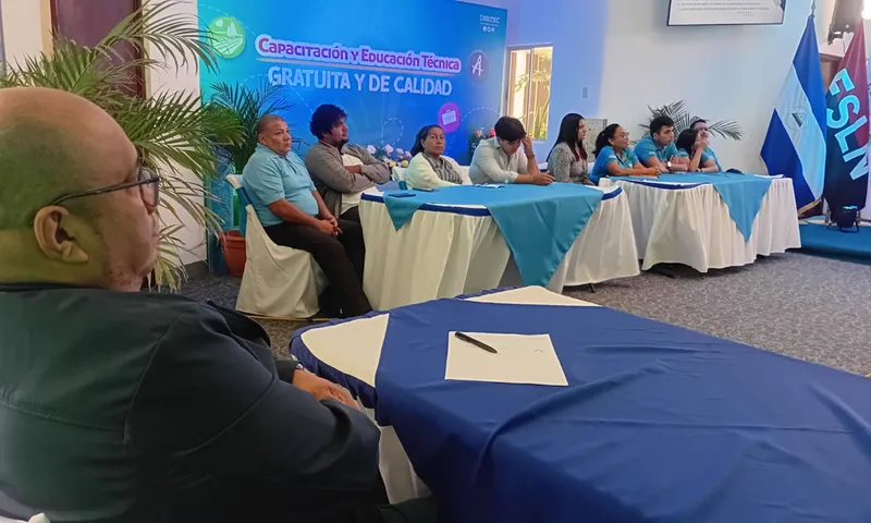 Tecnológicos capacitan al 100% de sus docentes en nuevas tecnologías e iA