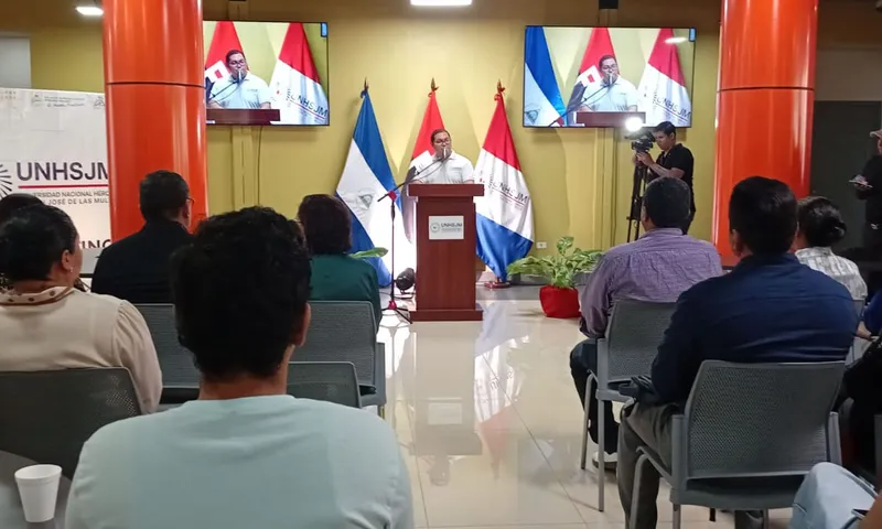 Docentes universitarios intercambian experiencias en emprendimiento