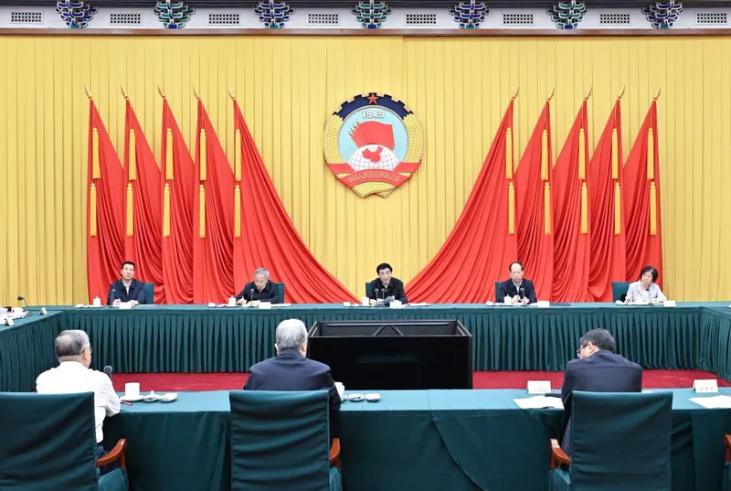 Instan a asesores políticos chinos a trabajar en tareas centrales de Partido y Estado