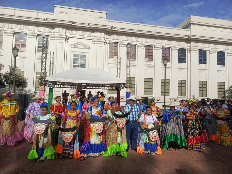 Familias celebran las tradiciones de Managua con festival cultural